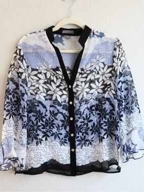 Investments by Ann Taylor Vintage Sheer Floral Kimono Style Blouse